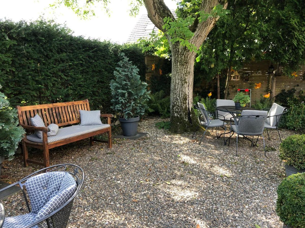 Walnut Lodge Bed & Breakfast Noorbeek Kültér fotó